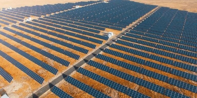 Çin'in Güneş Enerjisi Kapasitesi 1,11 TW’ye Ulaştı Yenilenebilirde Güçlü Büyüme Sürüyor